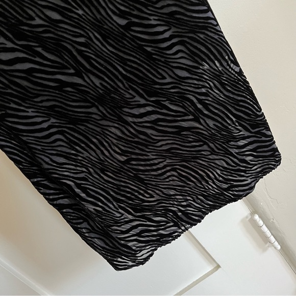 🤍 nwot | cami nyc | Raven Burnout Zebra Silk Midi Slipdress - Picture 4 of 9